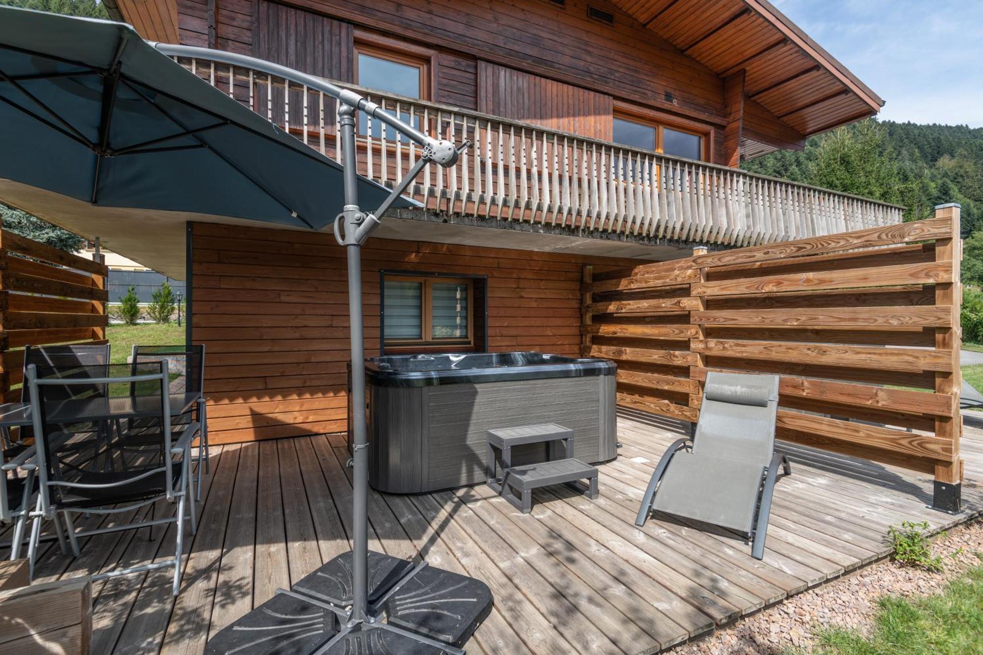 Chalets Du Bouchot & Jacuzzi Privatif Proximite Gerardmer & La Bresse Rochesson Ngoại thất bức ảnh